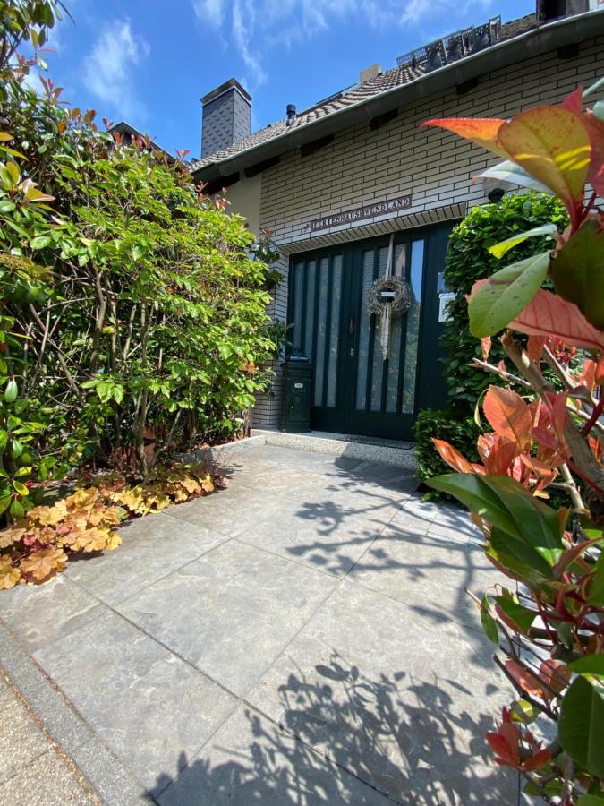 Private Wellness Suiten Mit Whirlpool Essen Exterior foto